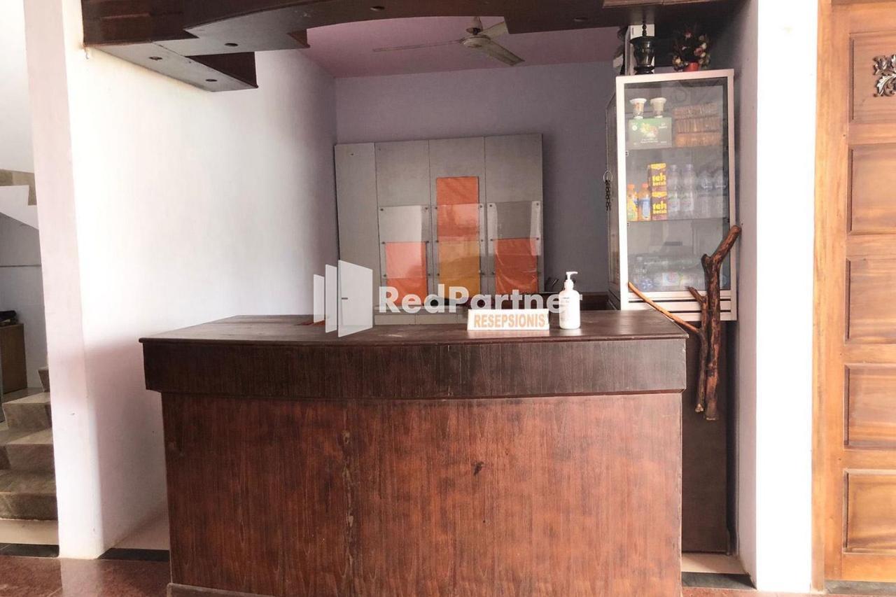 Wisma Suci Syariah Polewali Mandar Mitra Reddoorz Matakali Exteriör bild